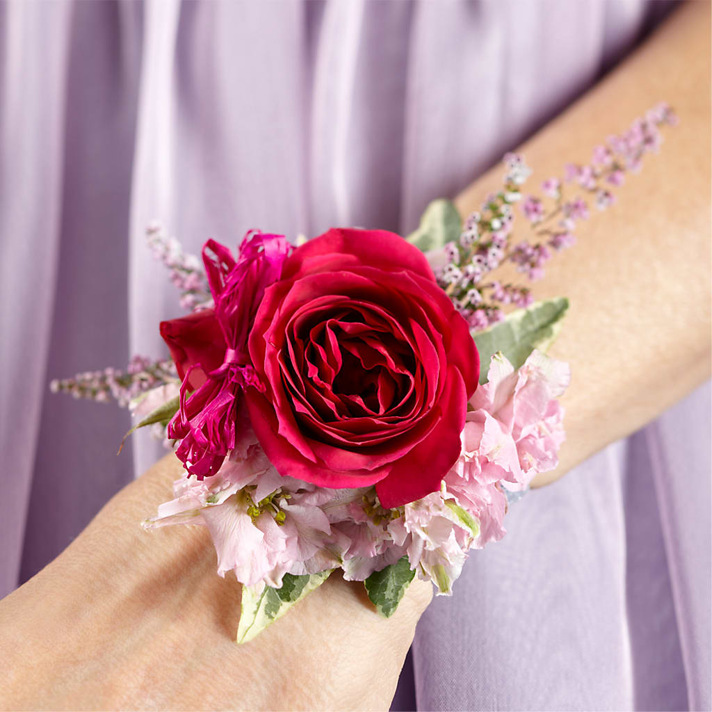 Rose Charm Corsage – Attitudes-n-designs, Houma LA