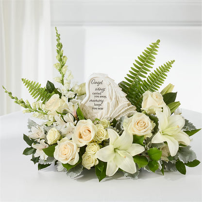 Holding You Close Arrangement –  Attitudes-n-designs, Houma LA