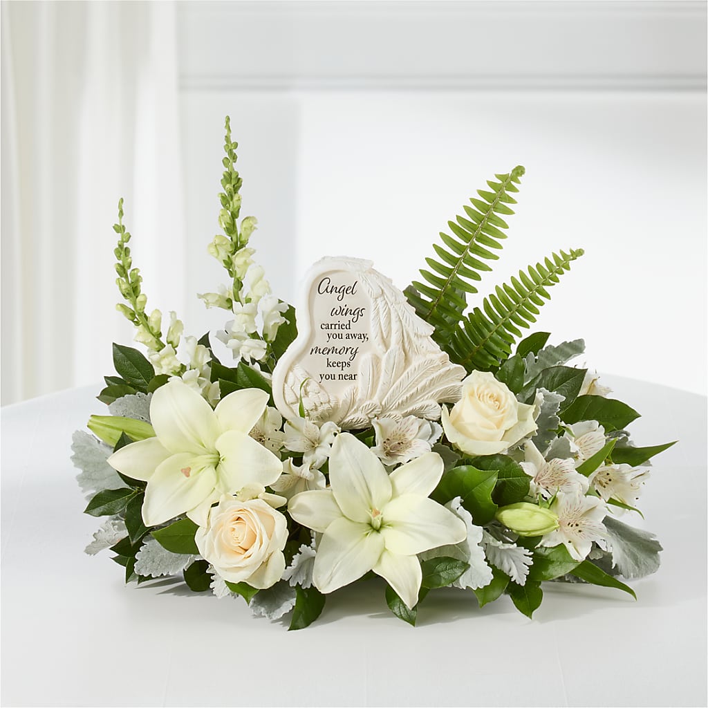 Holding You Close Arrangement –  Attitudes-n-designs, Houma LA