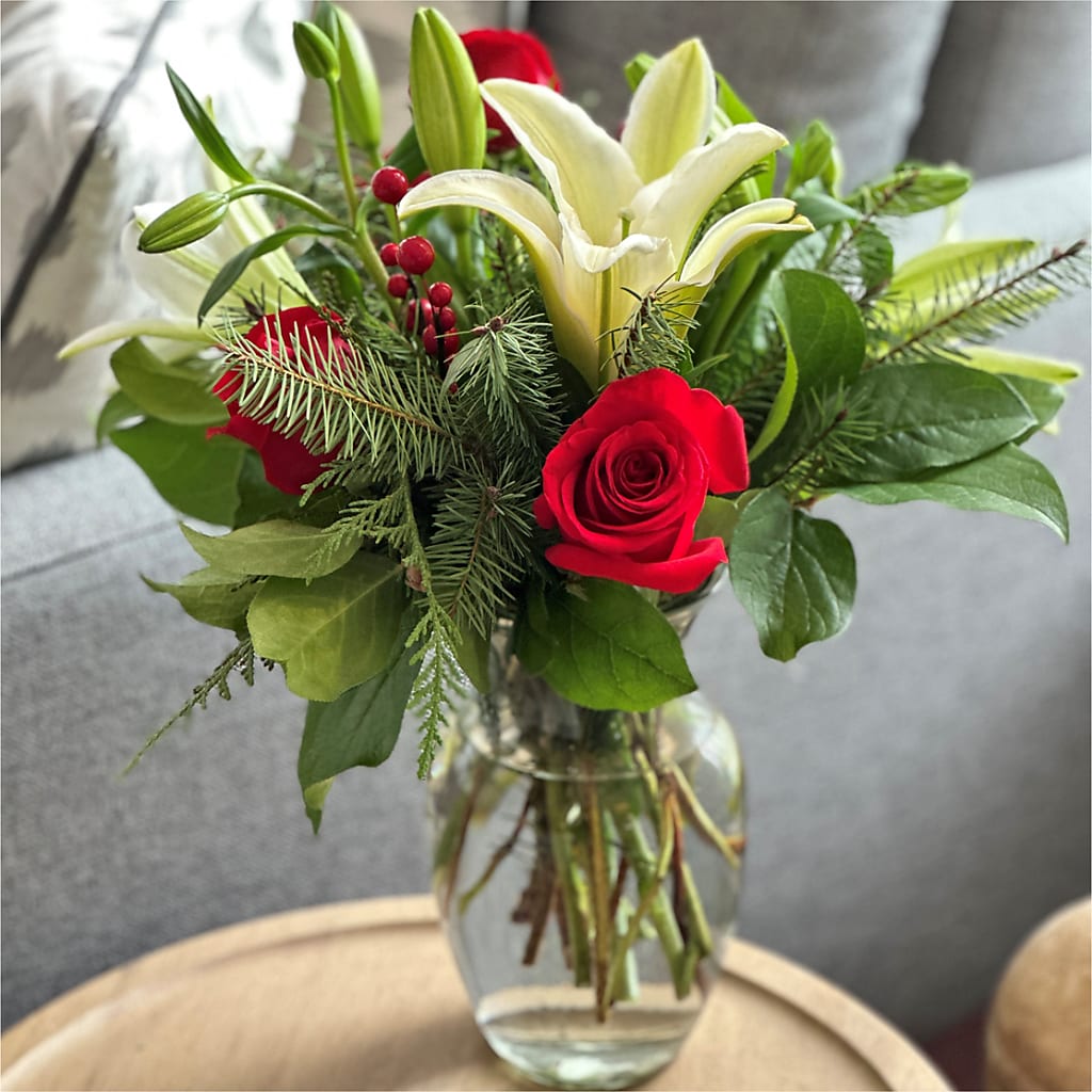 Sparkling Snowflakes Bouquet –  Attitudes-n-designs, Houma LA