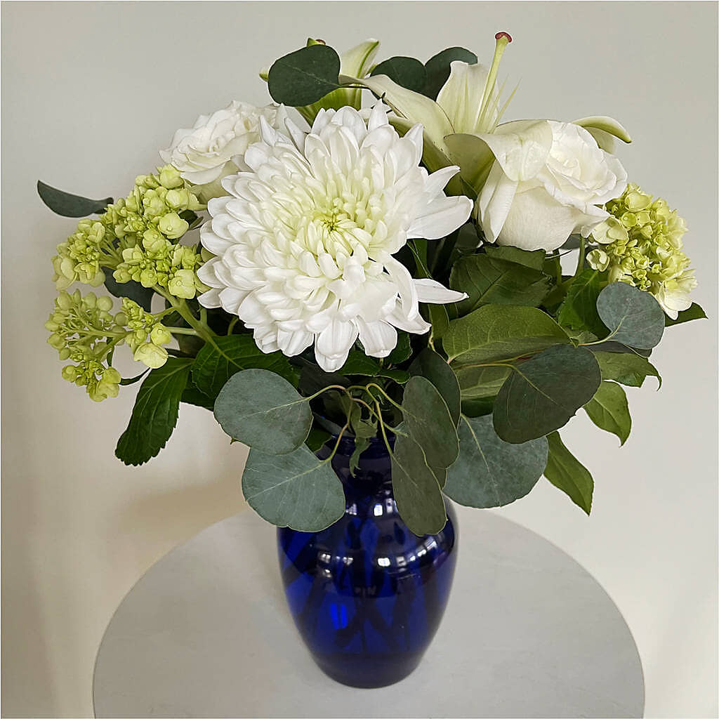 Snowy Dreams Bouquet –  Attitudes-n-designs, Houma LA