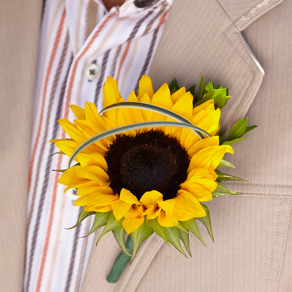 Free Spirit Boutonniere –  Attitudes-n-designs, Houma LA